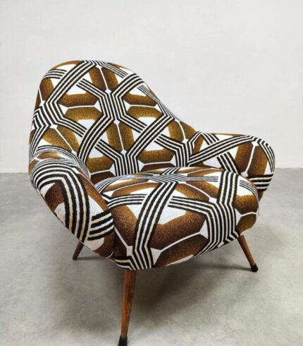 vintage-lounge-chair-1960s-1.jpg