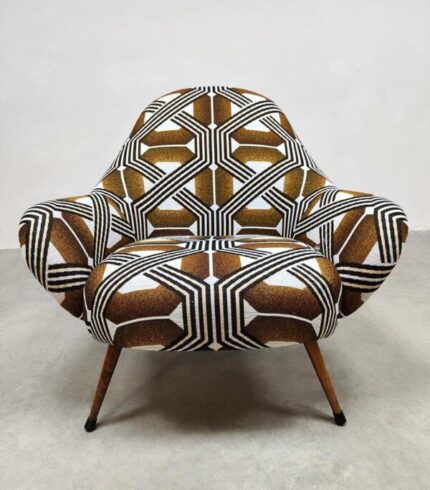 vintage-lounge-chair-1960s-2.jpg